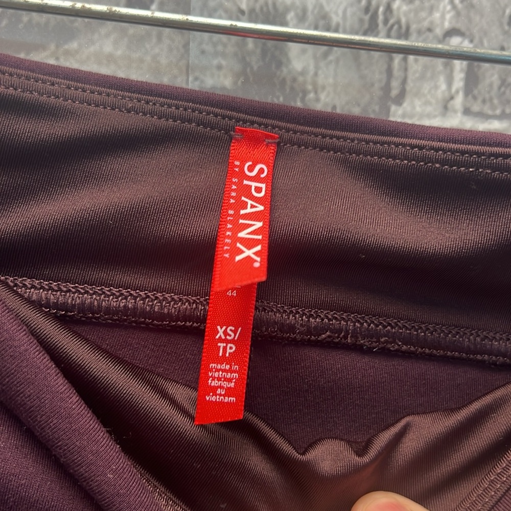 SPANX‎ - Picture 5 of 8